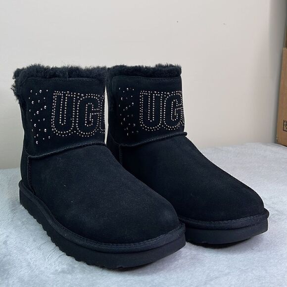 UGG CLASSIC UGG GEM MINI BLK - Picture 2 of 11